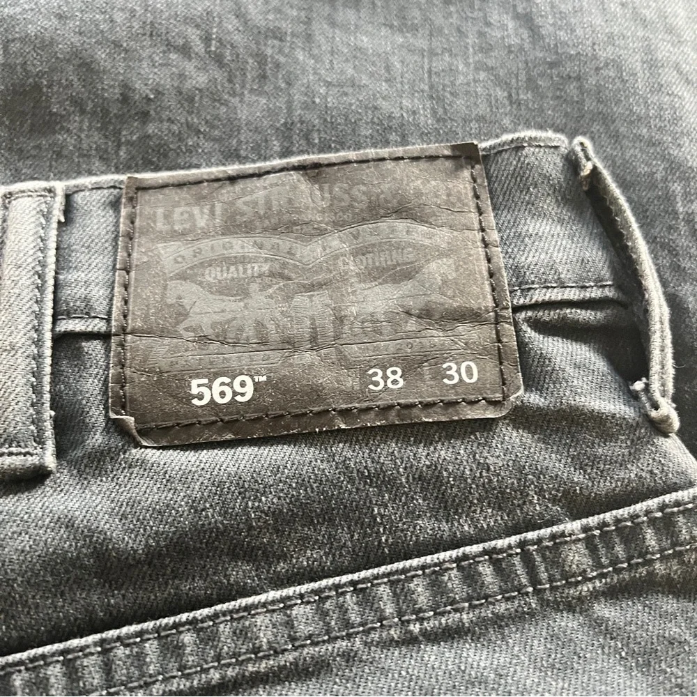 NWOT Levi’s 569 Men’s Jeans